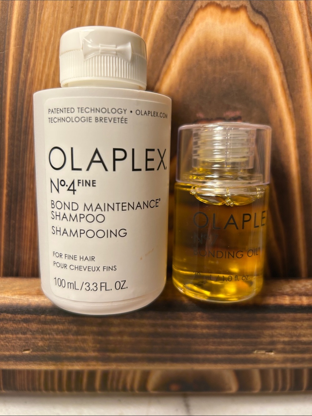 OLAPLEX No.4 Fine Bond Maintenance Shampoo & Bonding Oil — White and Yellow
